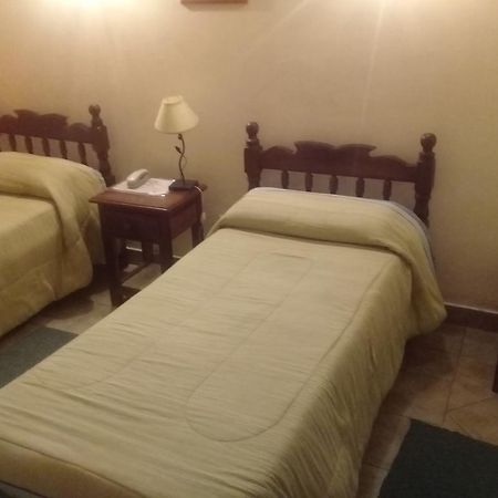 Hostal Terrazas Del San Bernardo 살타 외부 사진
