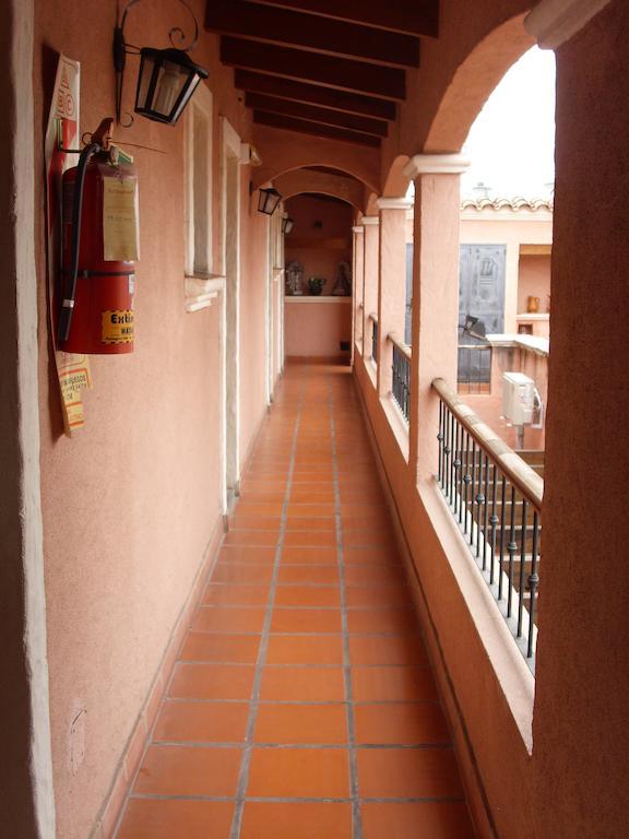 Hostal Terrazas Del San Bernardo 살타 외부 사진