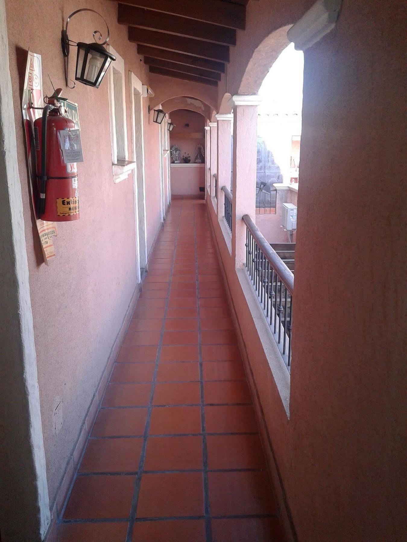 Hostal Terrazas Del San Bernardo 살타 외부 사진