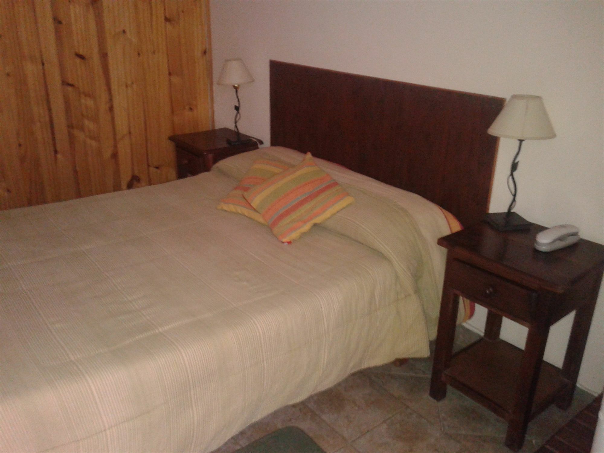 Hostal Terrazas Del San Bernardo 살타 외부 사진