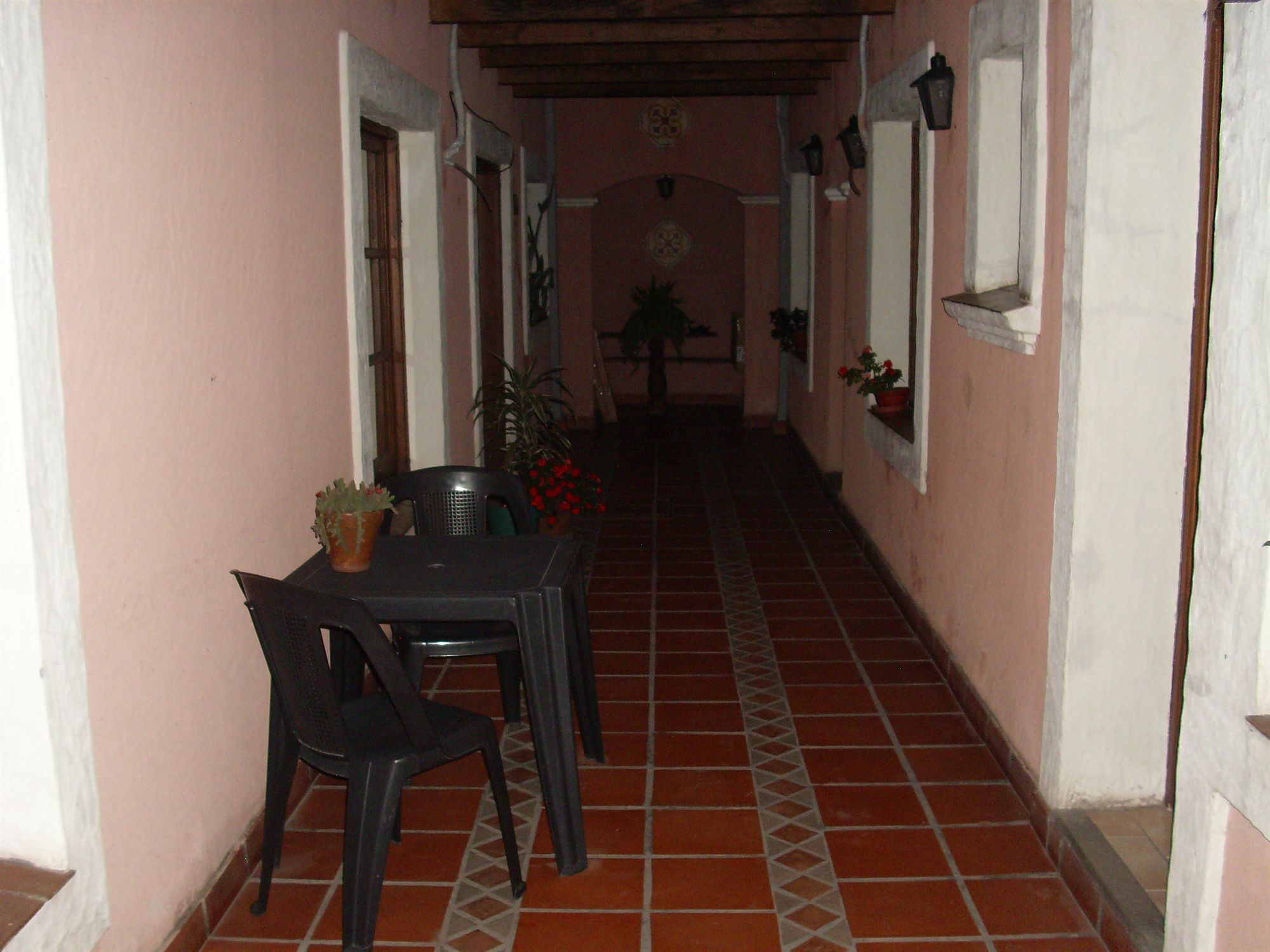 Hostal Terrazas Del San Bernardo 살타 외부 사진